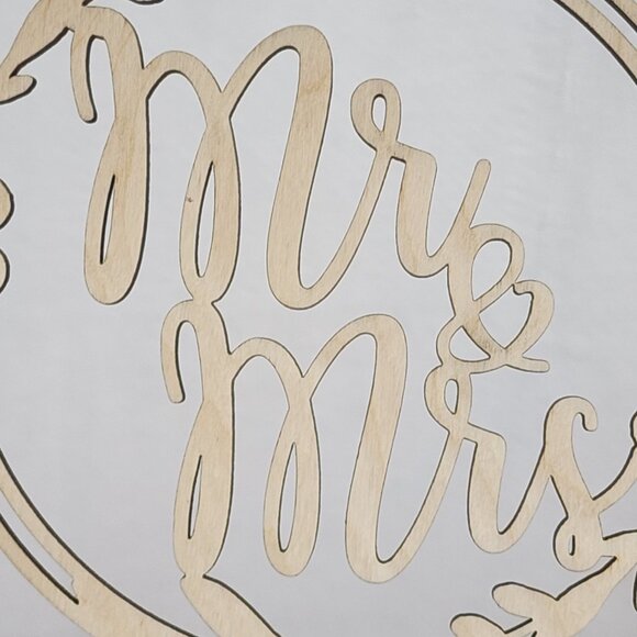 Paintable Stainable Real Wood Mr. and Mrs. with Berries and Leaves Cake Topper - Picture 4 of 16